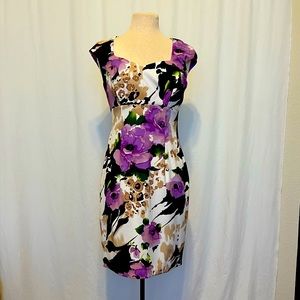 Sweetheart neckline fitted dress, cap sleeve, bold abstract floral print.